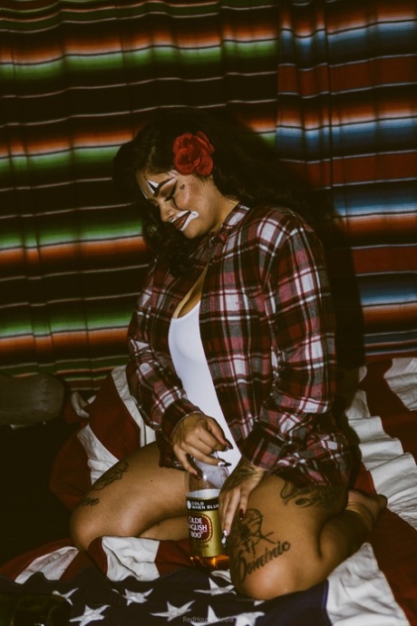thick ebony ass spread art xxx picture