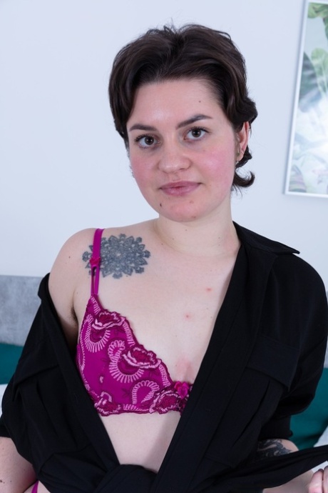 bbw toying and squirting naked photo