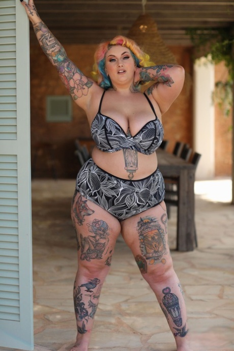 chubby chunky plump pudgy perfect photo