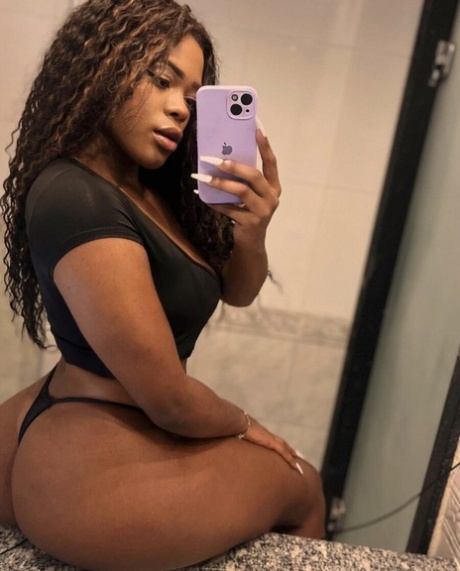 tall chubby blonde mokshada jailkhani porno galleries