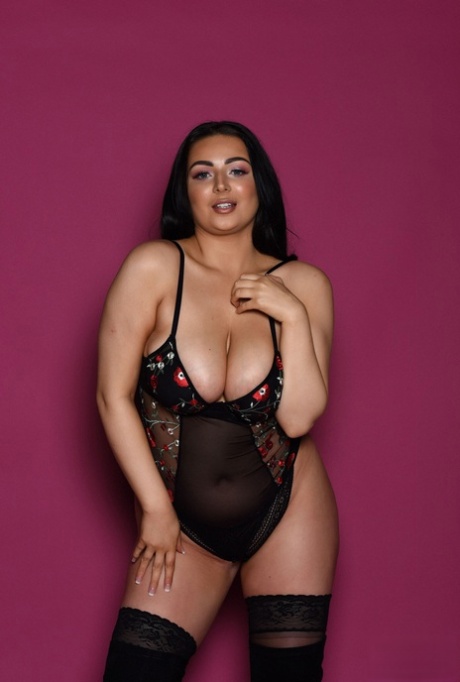 chubby slut free live nude show art naked archive