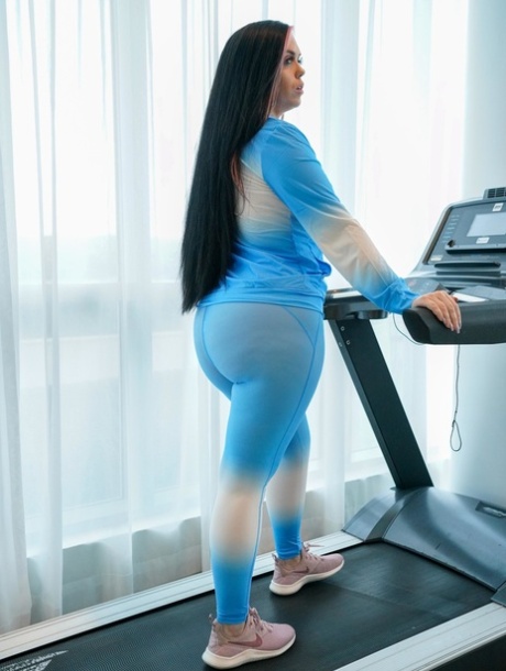 veronica raine big ass adult photo