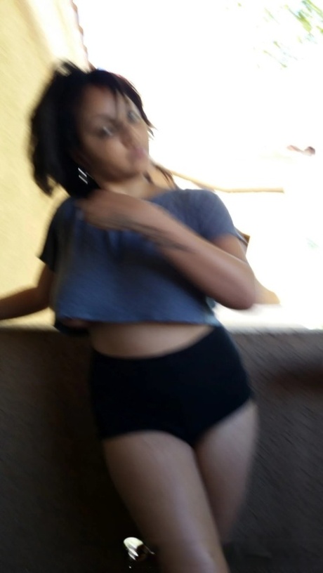 curvy exotic teen cassidy banks free porn picture