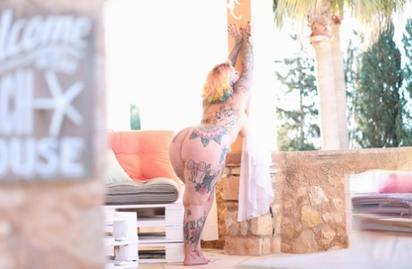 chubby fucking upshirt woman beautiful naked image