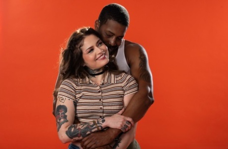chickpass curvy housewife morgan sayles makes her porn debut hot nude photo