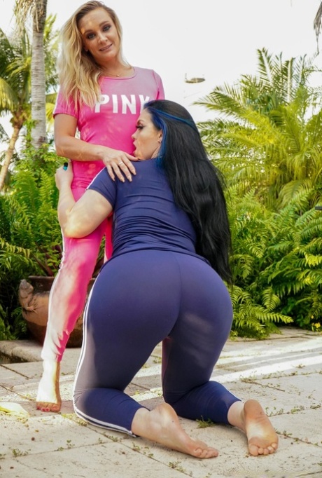 bigclit bbw pussy suck xxx photos