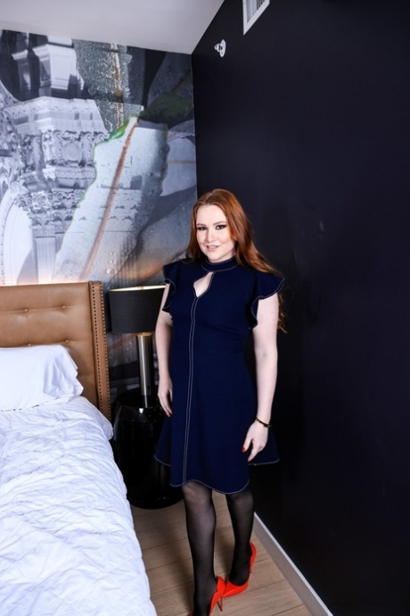 curvy redhead homemade exclusive pics