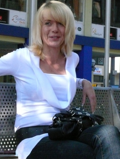 bbw milf lesbian mom art naked image