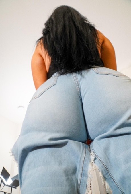 thick step family nude image