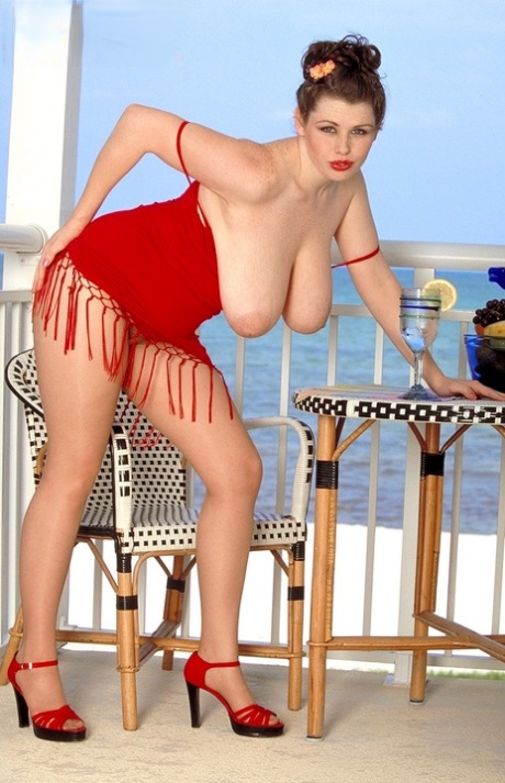 thick sexy latina shesfreaky free porn photo