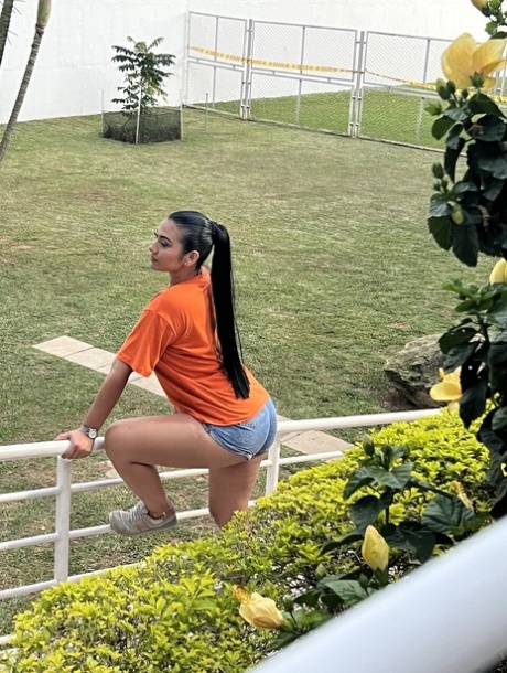 noah big booty ass twerking naked free sex img