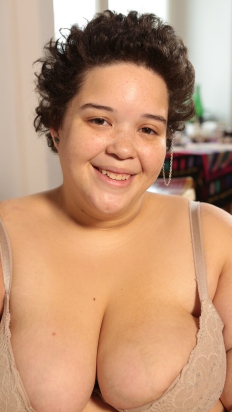 hennessy bbw queen hot nude pictures