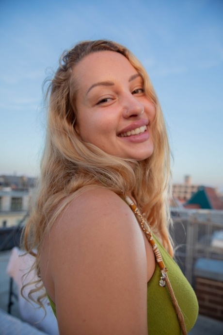 thick yella pornos picture