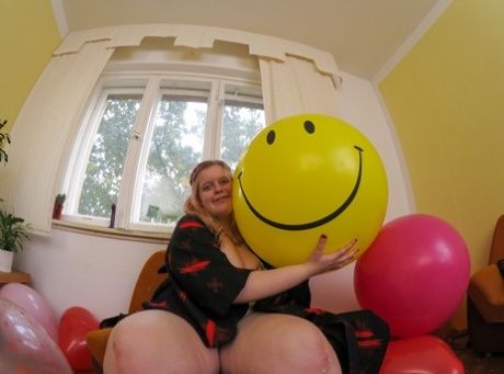 alt bbw babe sara star fucks guy by pool erotic images