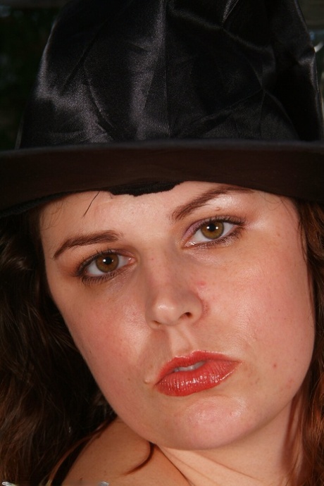 thick sneaky free sexy picture