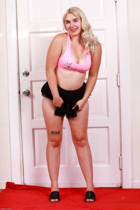 bbw laundry art naked pic
