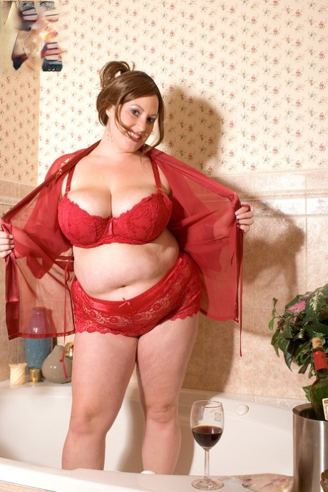 thick spanish mom art naked picture