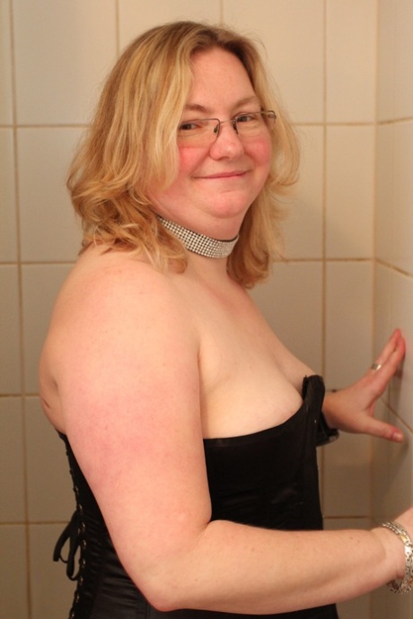 thick korean milf hot nude gallery
